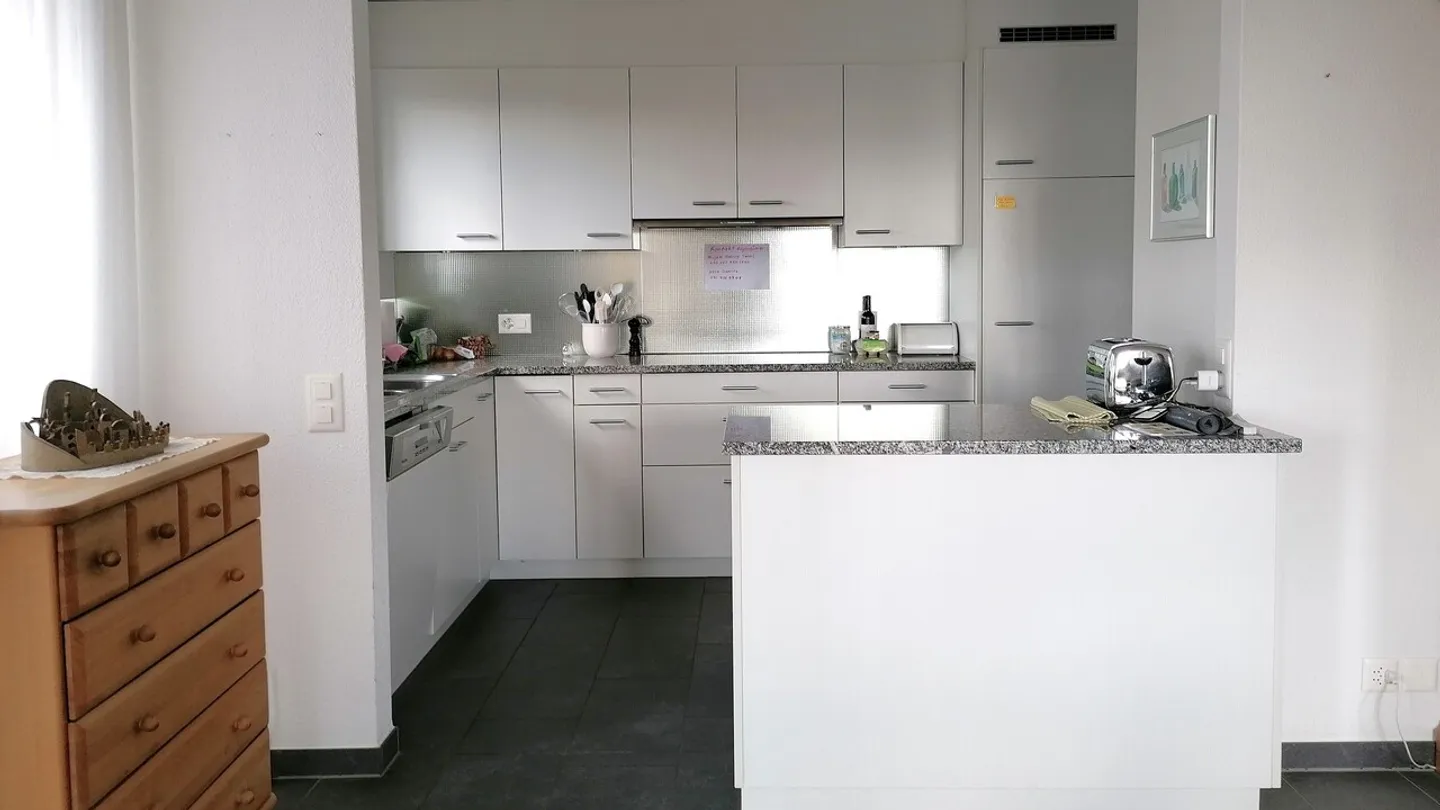 Appartamento familiare con giardino d'inverno incluso 2 posti auto sotterranei - Foto 6 di 17