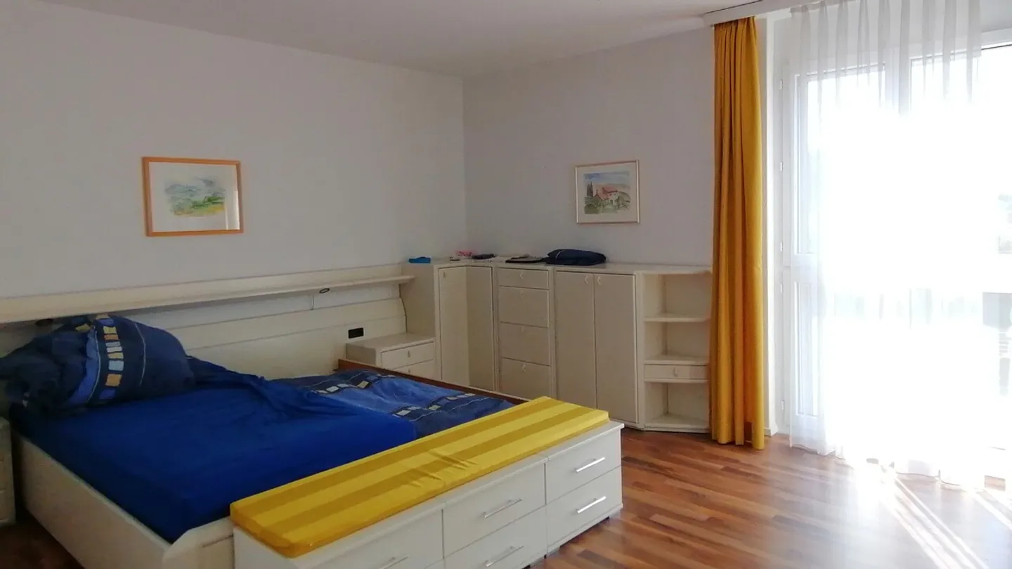 Appartamento familiare con giardino d'inverno incluso 2 posti auto sotterranei - Foto 11 di 17