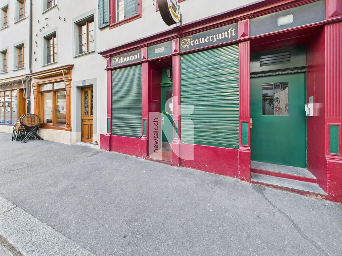 Spazio commerciale attraente nel cuore della città vecchia - ideale come ufficio, studio, stanza hobby o anche come salone, come ad esempio parrucchiere, massaggio o studio di bellezza - Foto 1 di 6