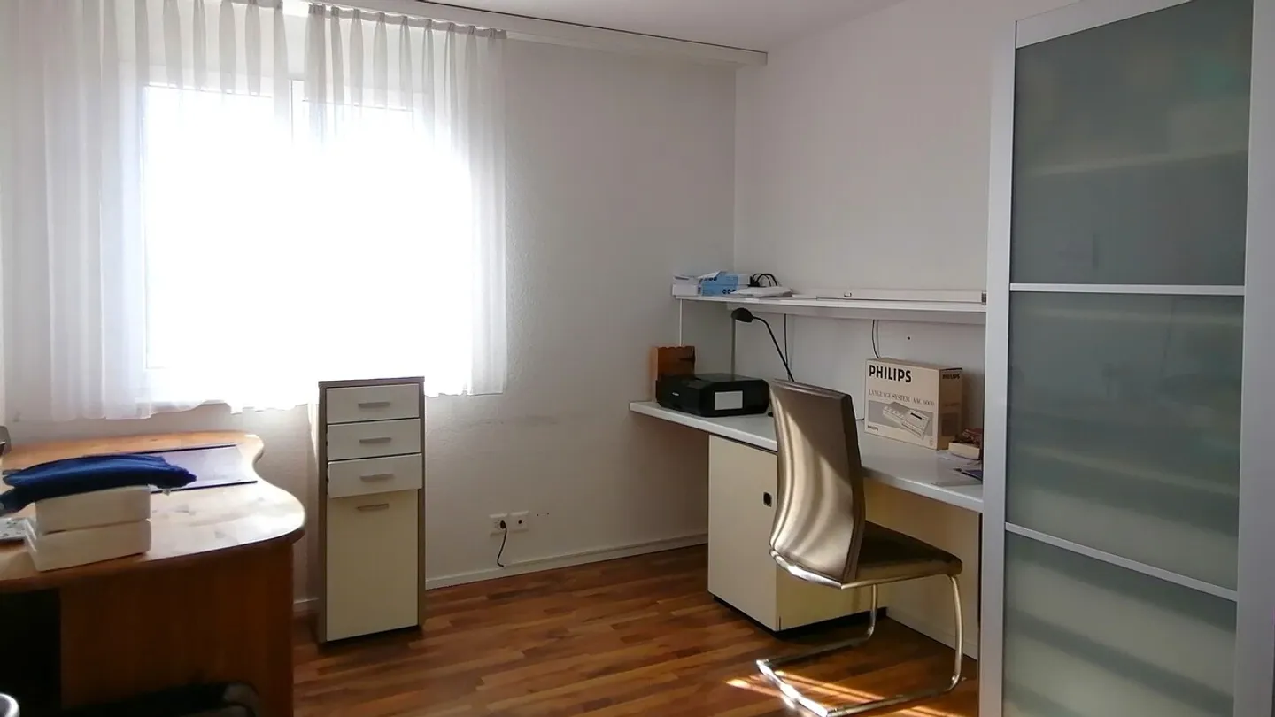 Appartamento familiare con giardino d'inverno incluso 2 posti auto sotterranei - Foto 12 di 17