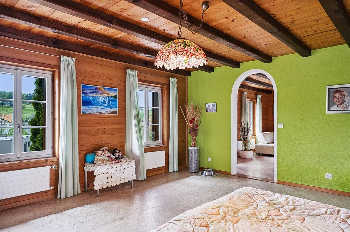 Maison de 6,5 pièces avec jardin paradisiaque. Également adapté comme pension pour animaux. - Photo 8 sur 13
