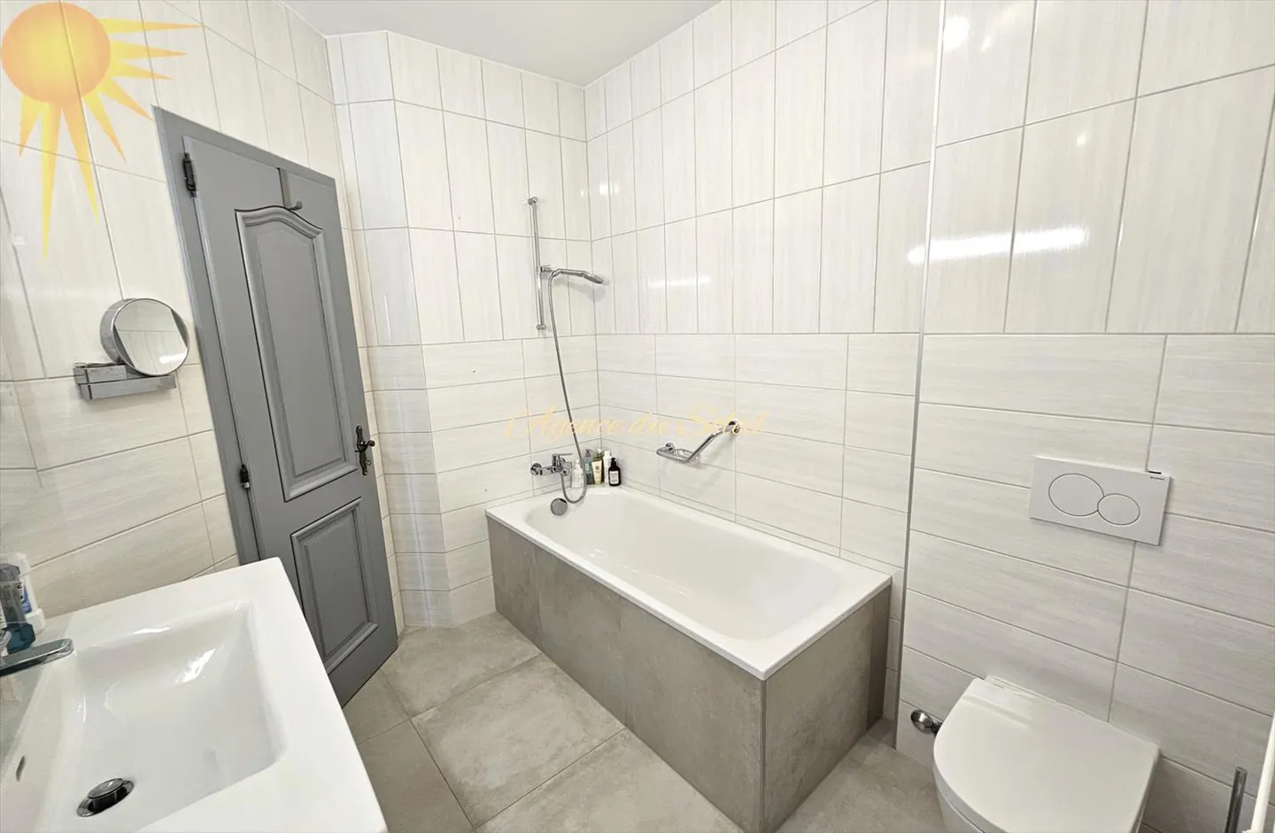 En exclusivité ! Charmant 2.5 pièces, rénové en 2024, avec une grande terrasse p - Photo 12 sur 13