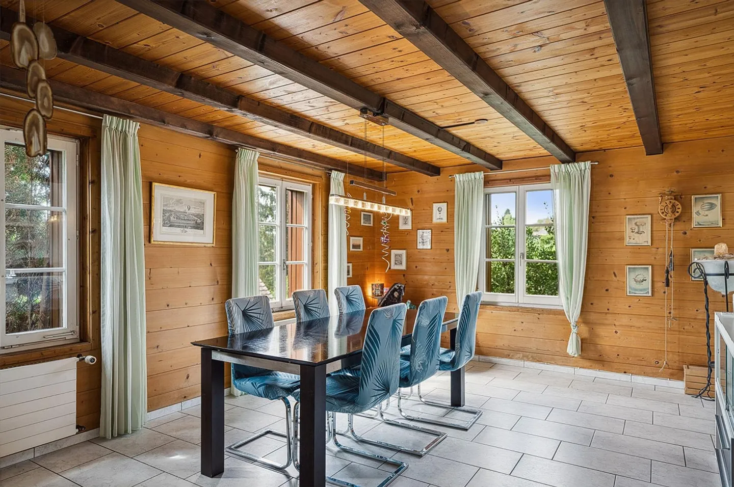 Maison de 6,5 pièces avec jardin paradisiaque. Également adapté comme pension pour animaux. - Photo 9 sur 13