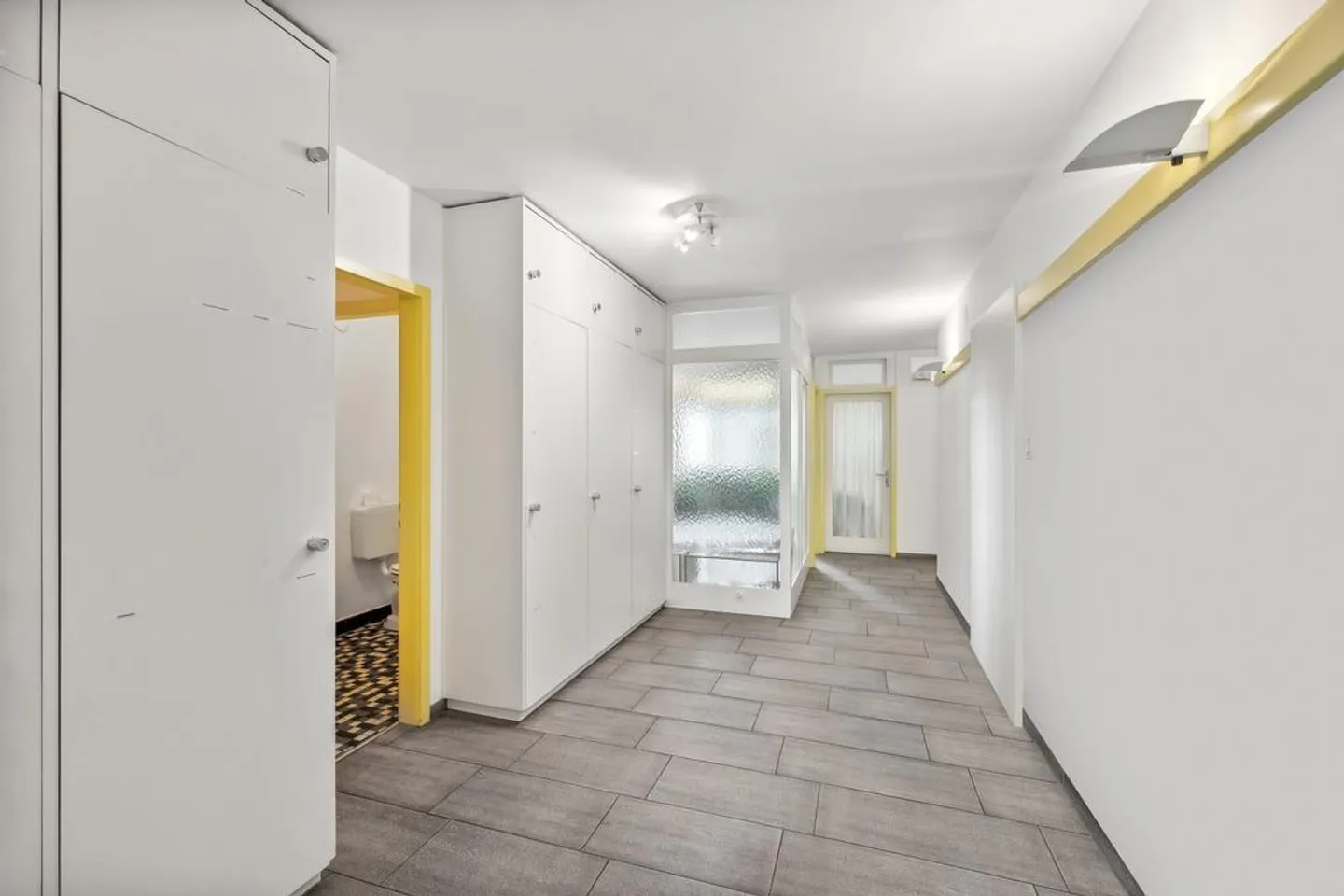 Attractive Commercial Space for Rent at Clarastrasse 19 in Basel - Photo 4 of 8