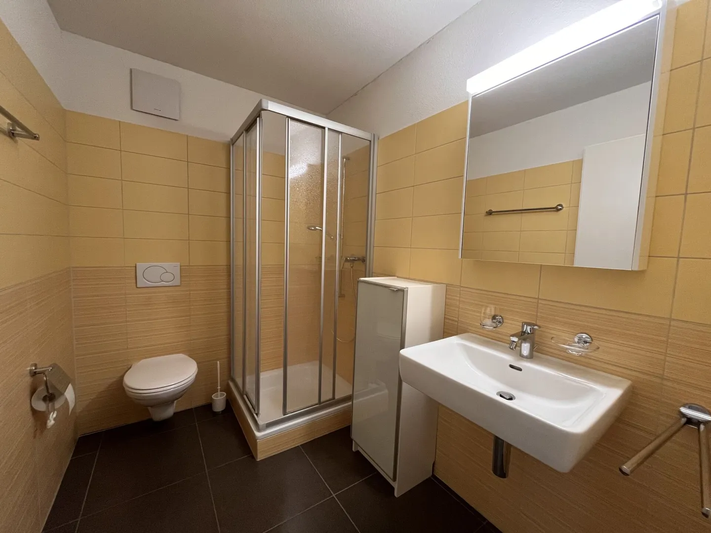 LOCARNO - Moderno appartamento di 3,5 locali vicino a Piazza Grande e al lago - Foto 4 di 17