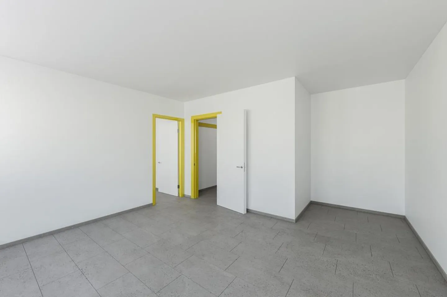 Attractive Commercial Space for Rent at Clarastrasse 19 in Basel - Photo 8 of 8