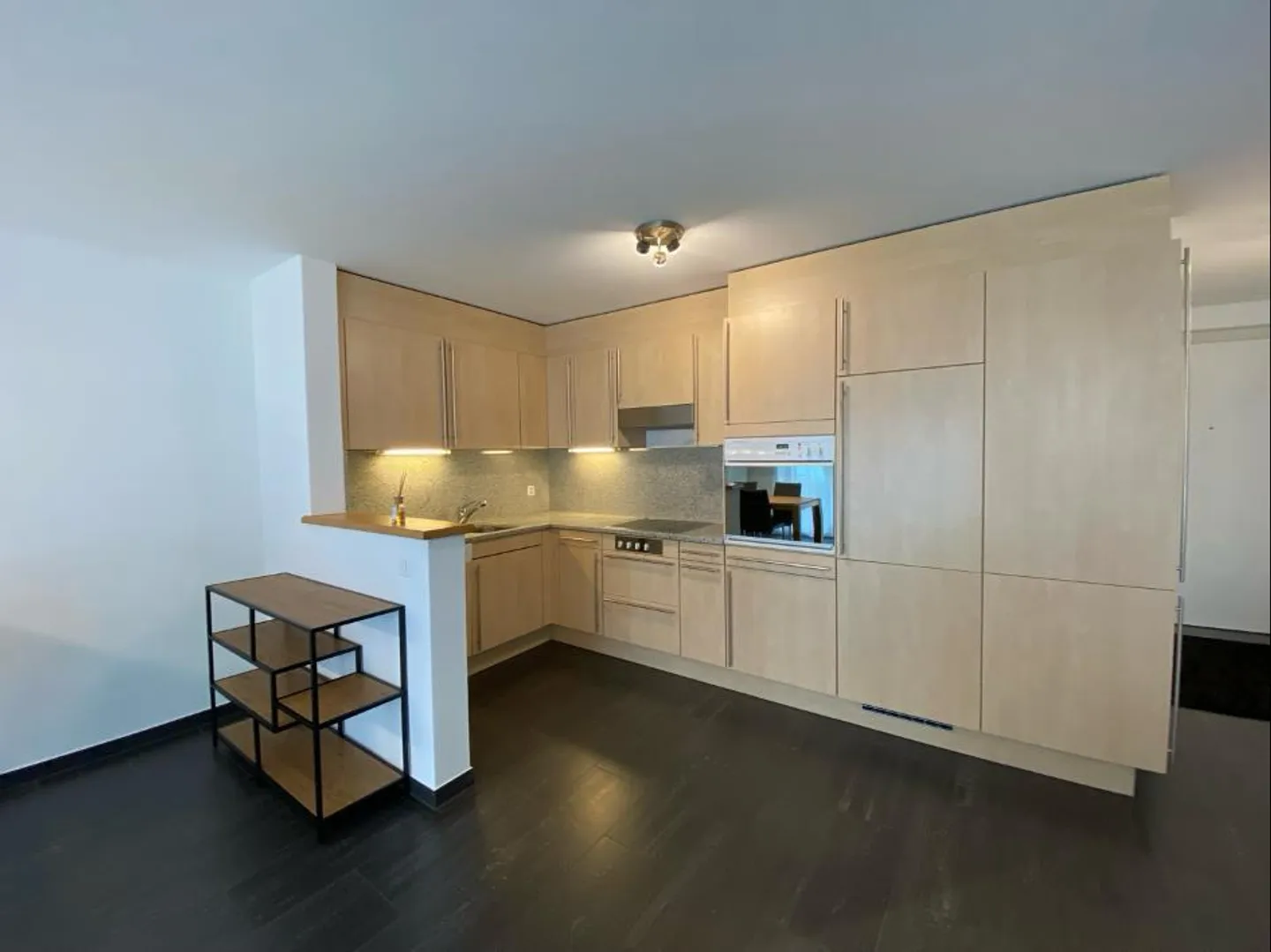 Appartement meublé au rez-de-chaussée avec terrasse dans le quartier populaire de Bündaquartier - Photo 9 sur 13