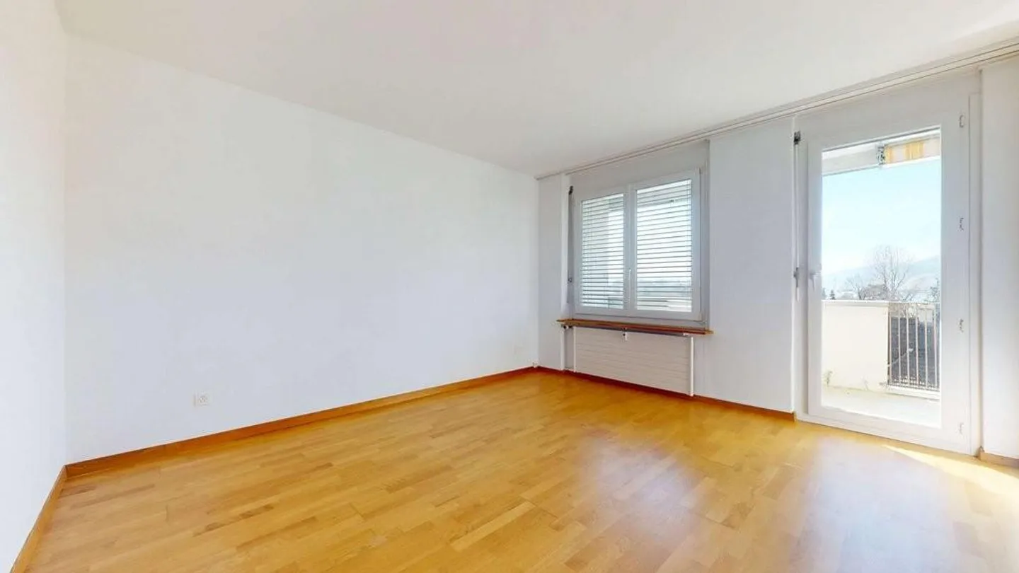 Living near Lake Biel - Photo 8 of 11