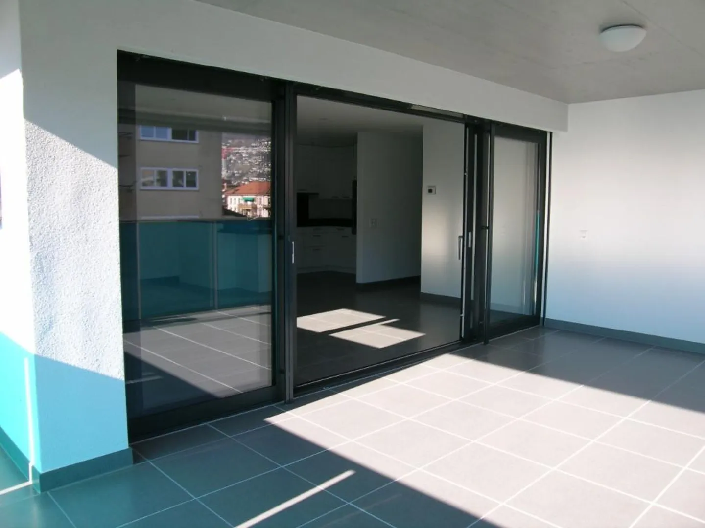 LOCARNO - Moderno appartamento di 3,5 locali vicino a Piazza Grande e al lago - Foto 12 di 17