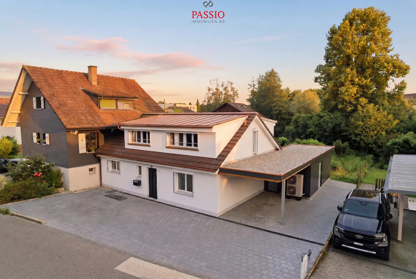 Modern Family Home in Studen - Photo 2 of 42