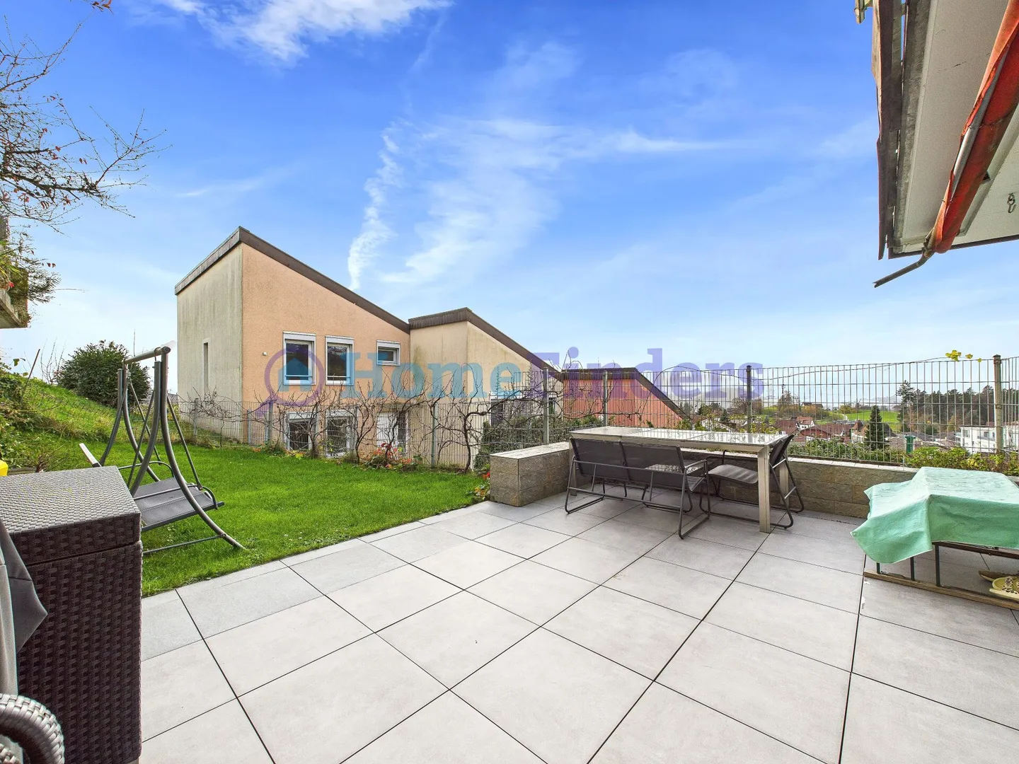 Modern Family Paradise with Apartment - Photo 1 of 7