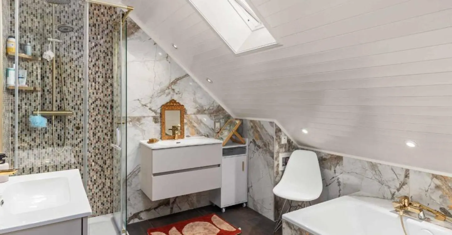 Co-Exklusivität - Angenehme renovierte Einzelvilla - Foto 8 von 12