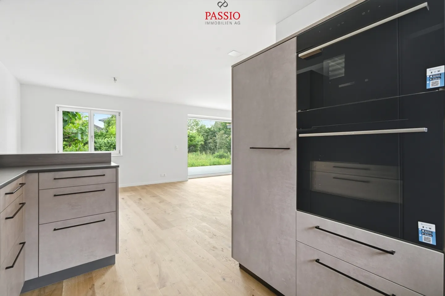 Modern Family Home in Studen - Photo 10 of 42