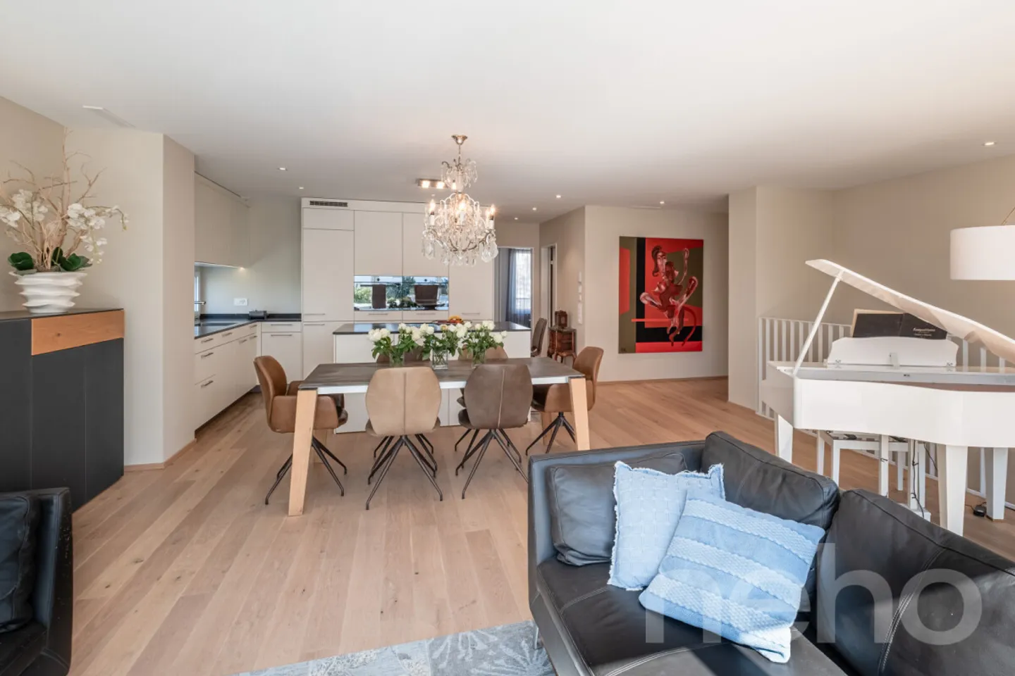 Attractive 5.5-Room Maisonette Garden Apartment - Photo 4 of 12