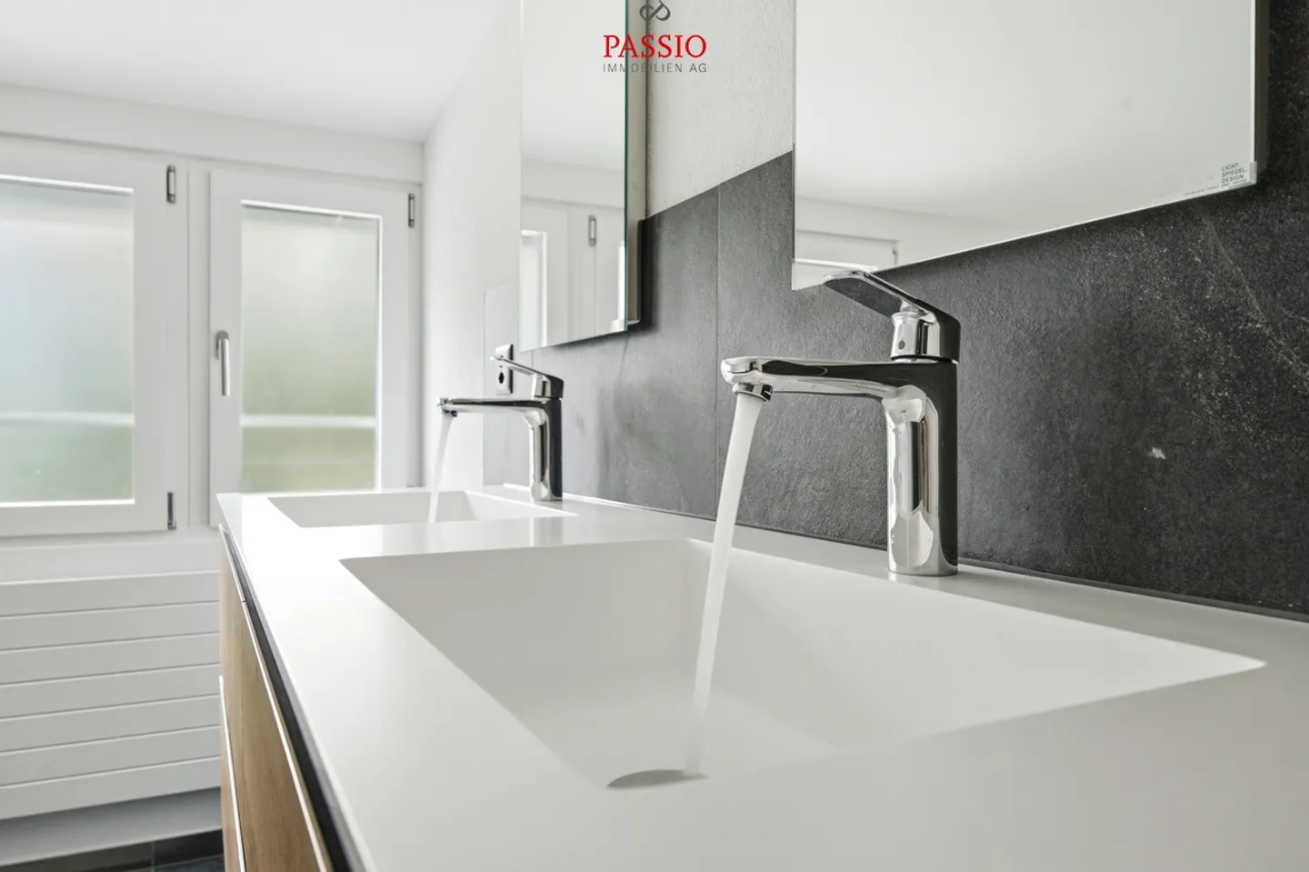 Modern Family Home in Studen - Photo 24 of 42