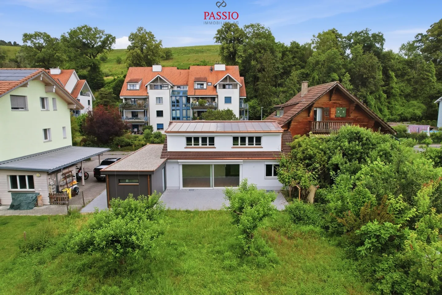 Modern Family Home in Studen - Photo 37 of 42