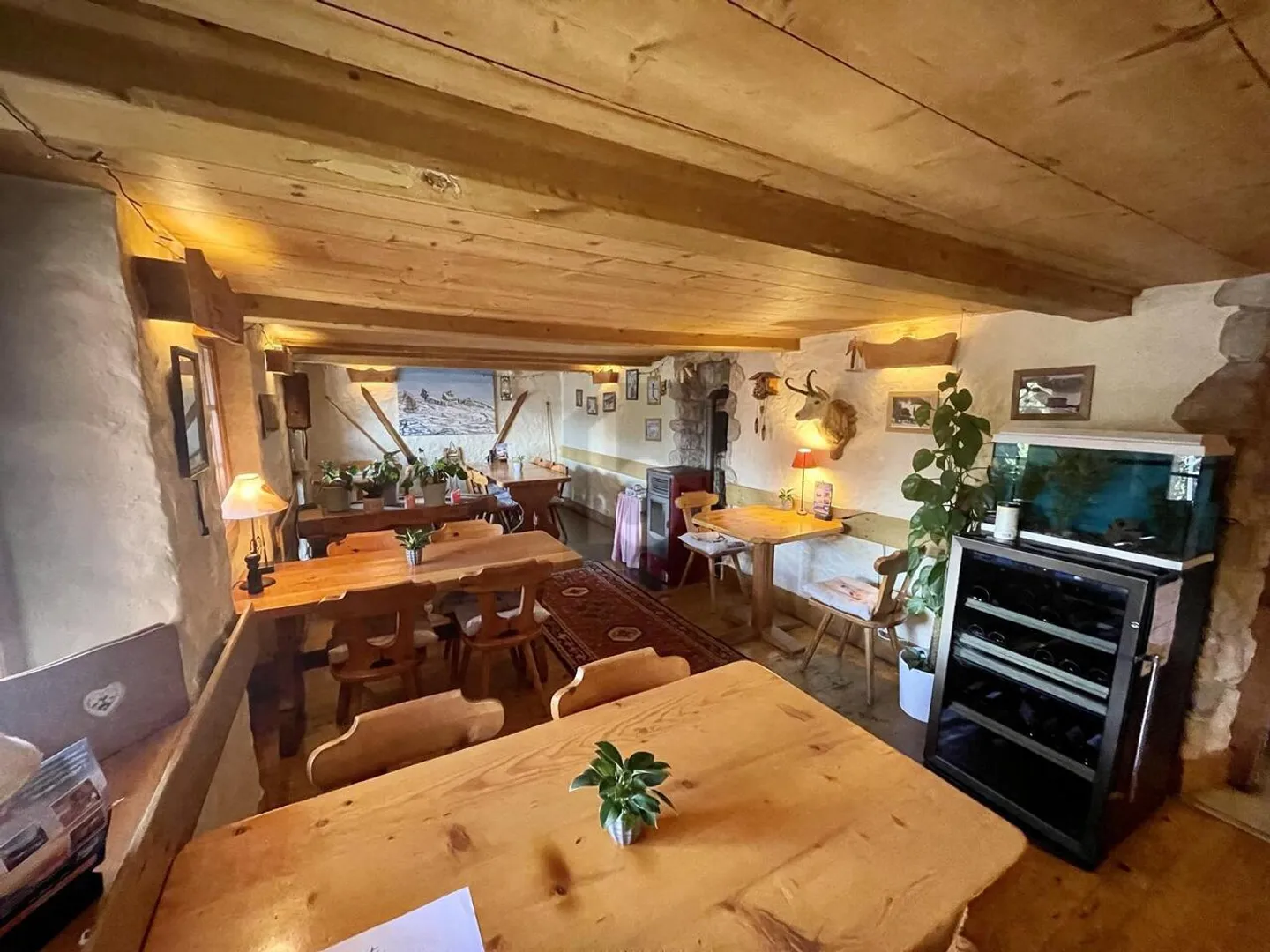 Chalet-Restaurant magnifique avec appartement - Photo 2 sur 6