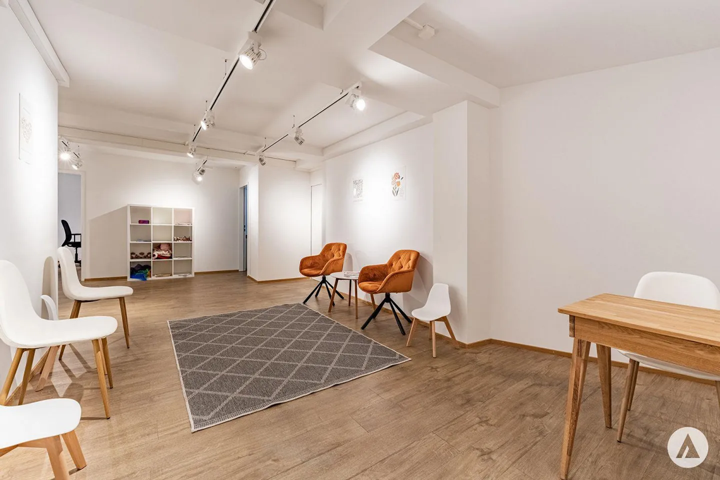 Investment opportunity in the vibrant Bälliz - Photo 8 of 13