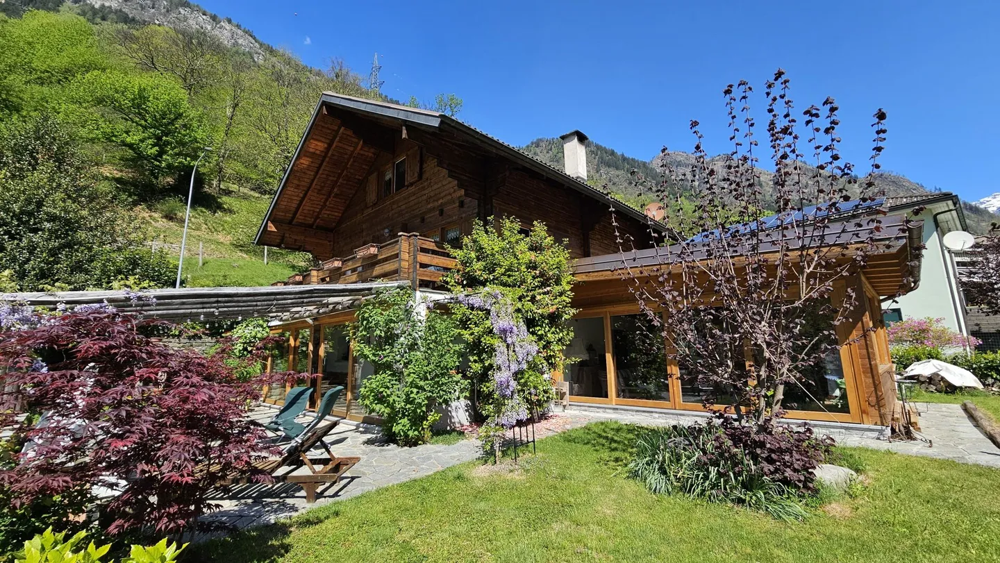 AFFASCINANTE CASA UNIFAMILIARE A SOAZZA - Foto 12 di 20