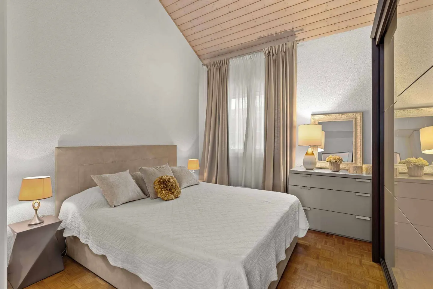 Renovierte Duplexwohnung mit Blick auf die Felder - Foto 9 von 12