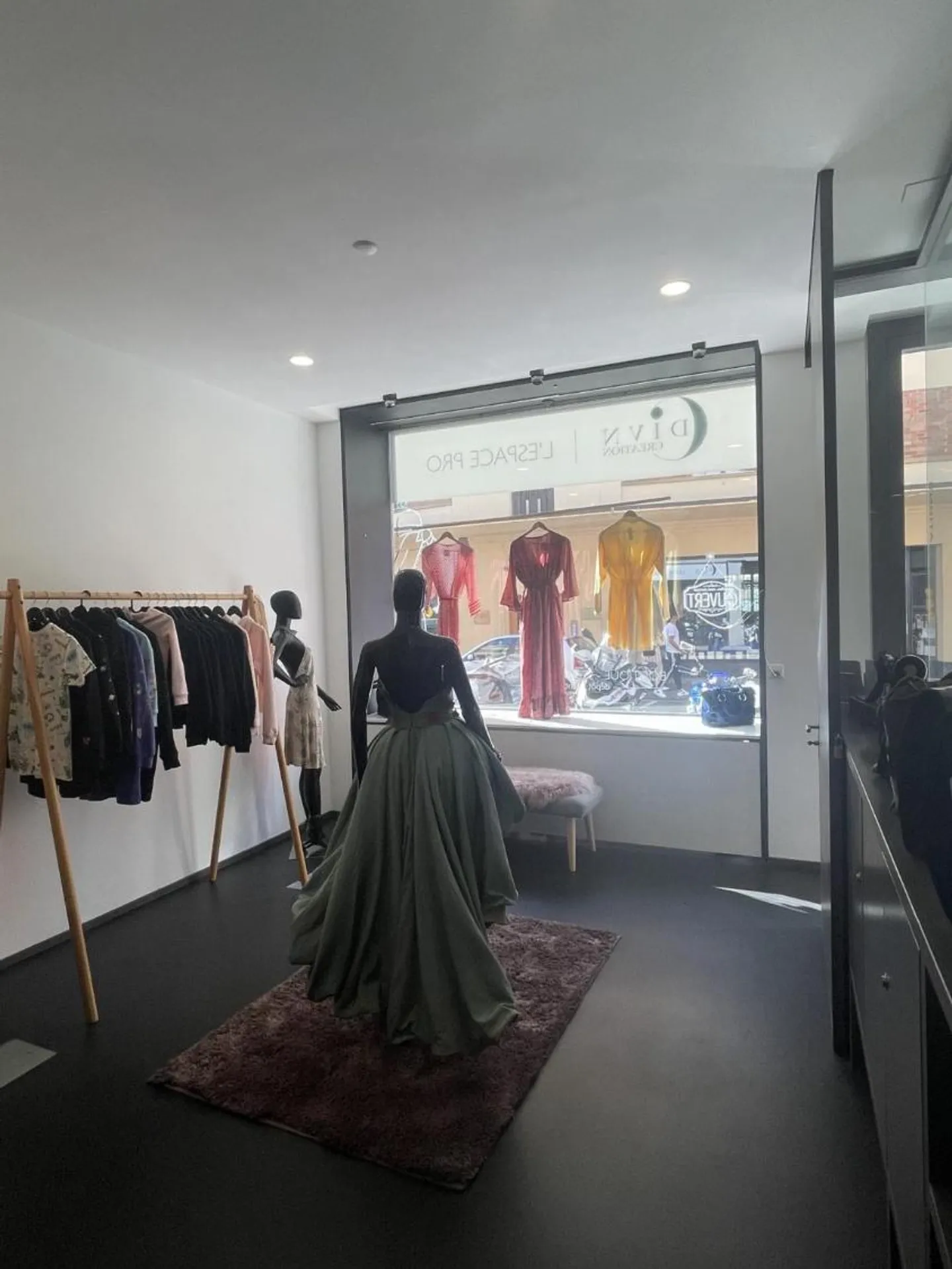 Arcade commerciale di 320 m2 nel cuore di Nyon - Foto 8 di 13