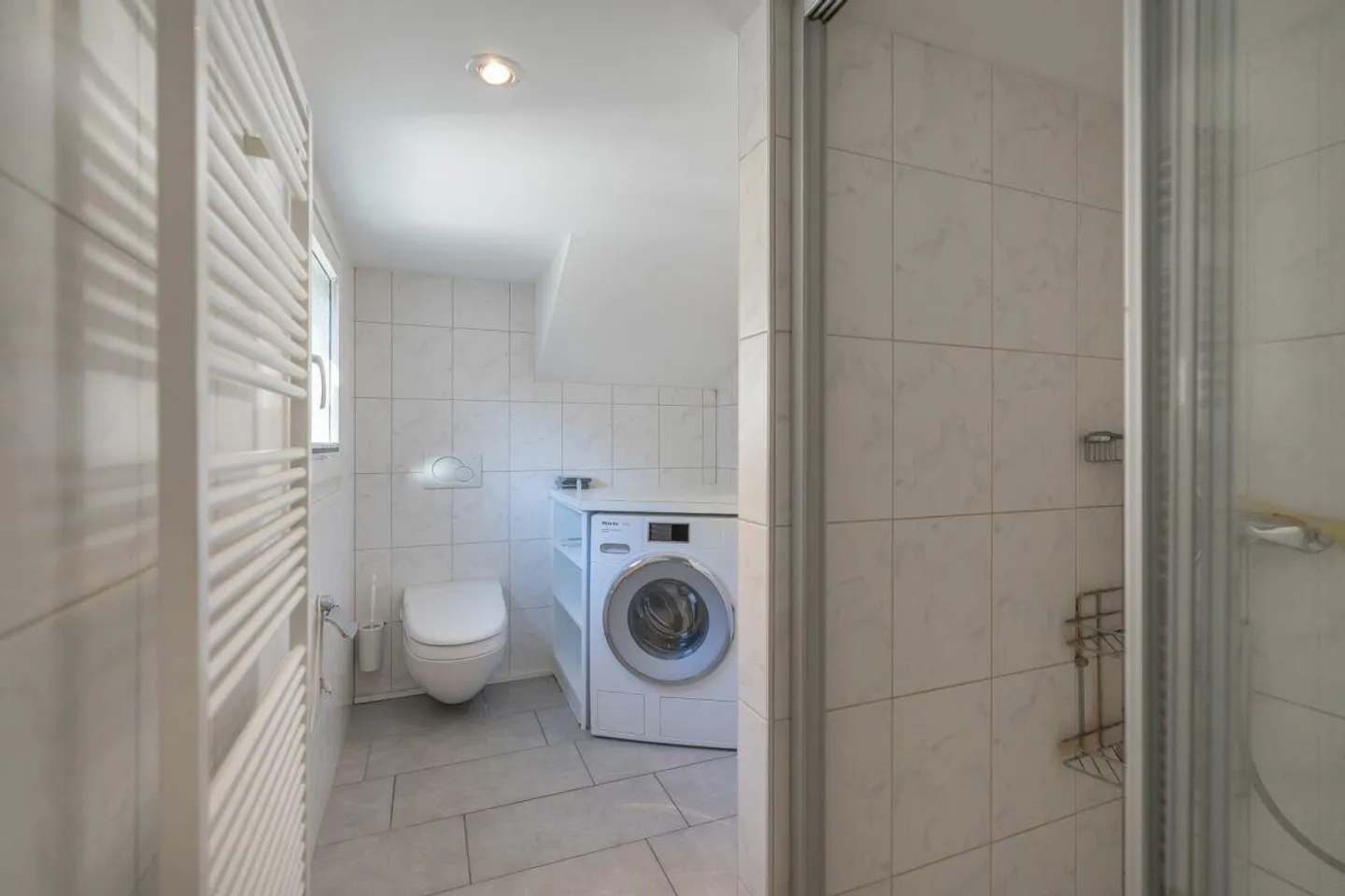 4.5-Room Single-Family House with Garden and Workshop - Photo 10 of 13