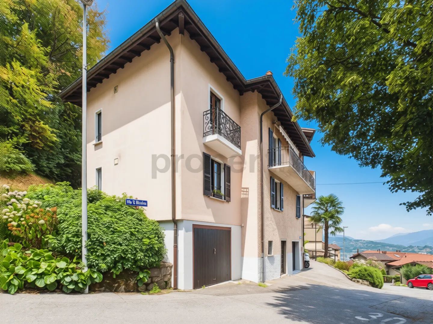 Maison jumelée à Viganello avec vue sur Lugano - idéale comme résidence ou investissement - Photo 1 sur 7