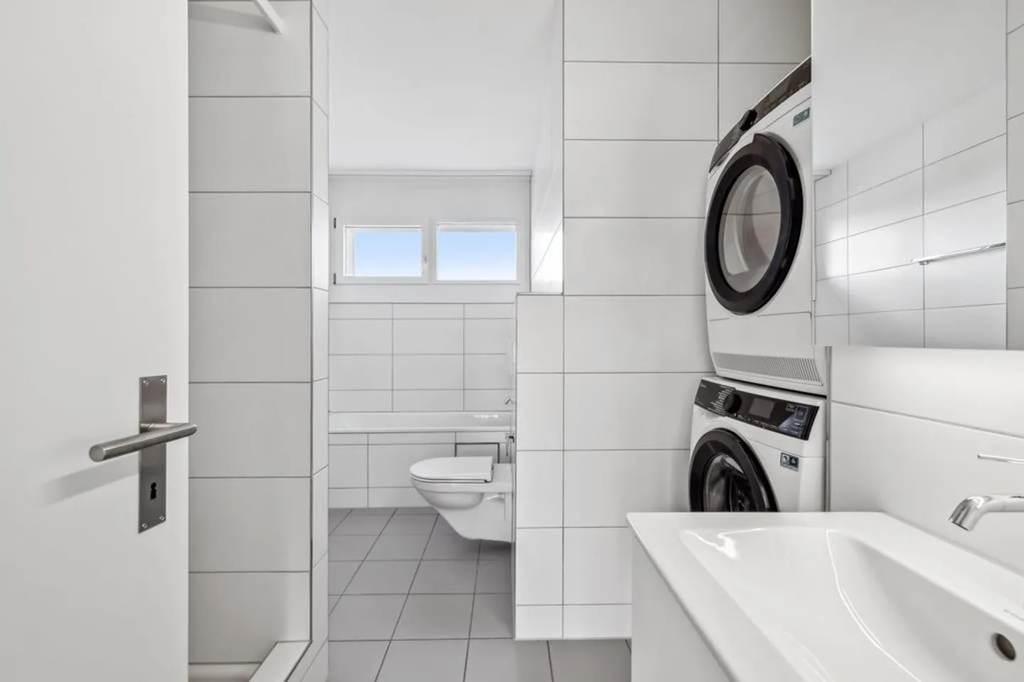 Appartement rénové avec vue dans le quartier Mischeli - Photo 9 sur 11