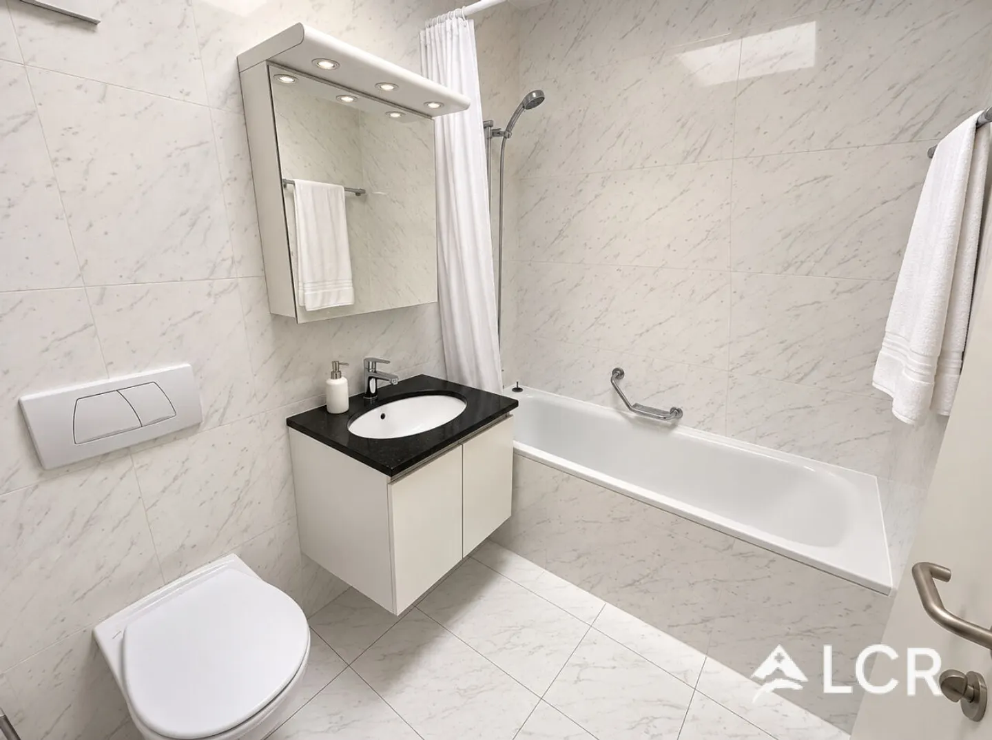 Appartement Meublé avec Vue Lac - Photo 3 sur 10