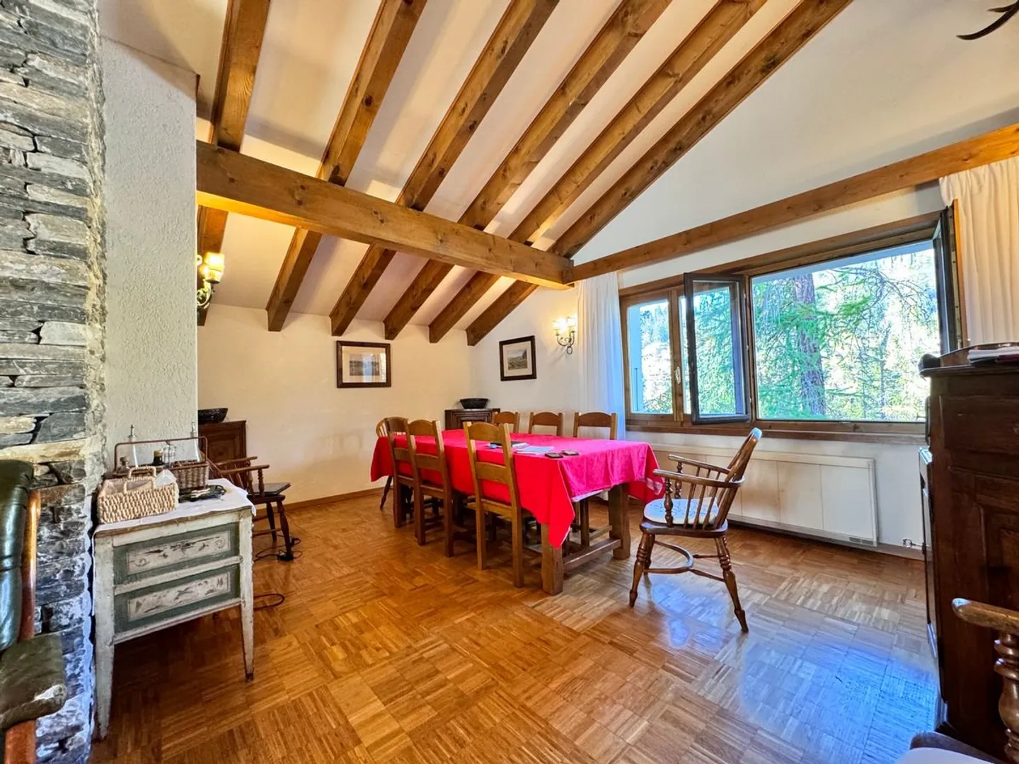 Exceptional Chalet with Independent Apartment Steps from the Ballesteros Golf Course / Ref. 1007-675 - Photo 2 of 13