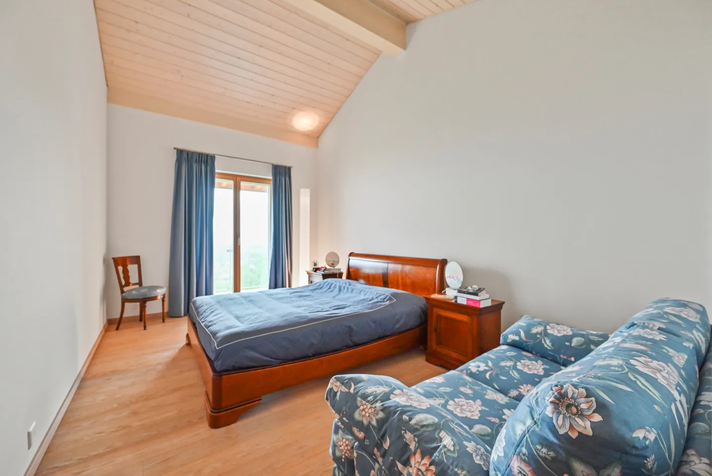 Elegante Villa mit Seeblick - Foto 8 von 11