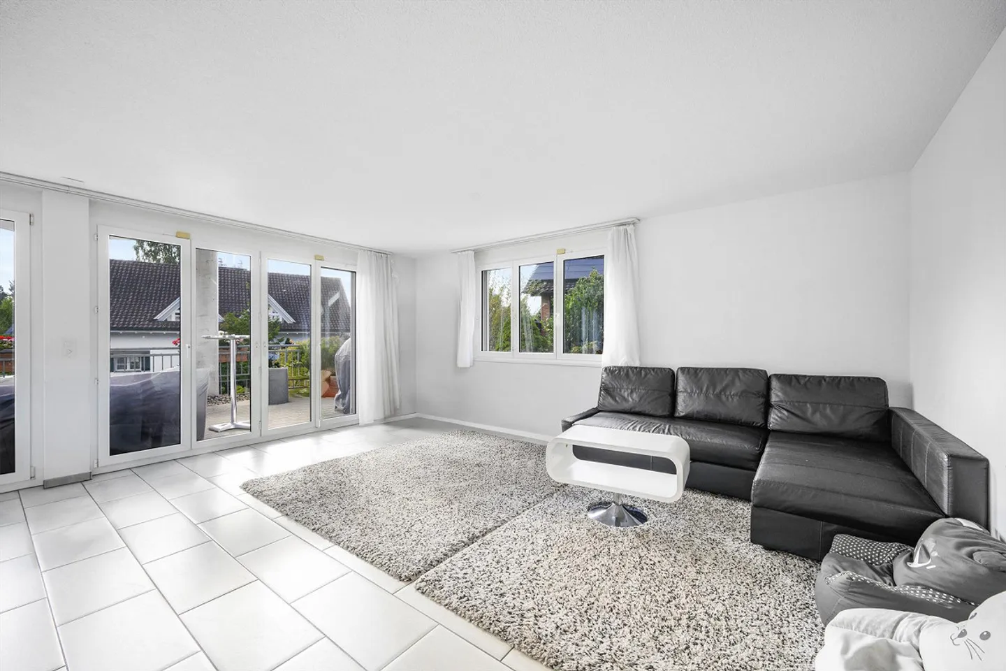 Idyllic family house with vineyard, double garage and view of Lake Zurich - Photo 5 of 21