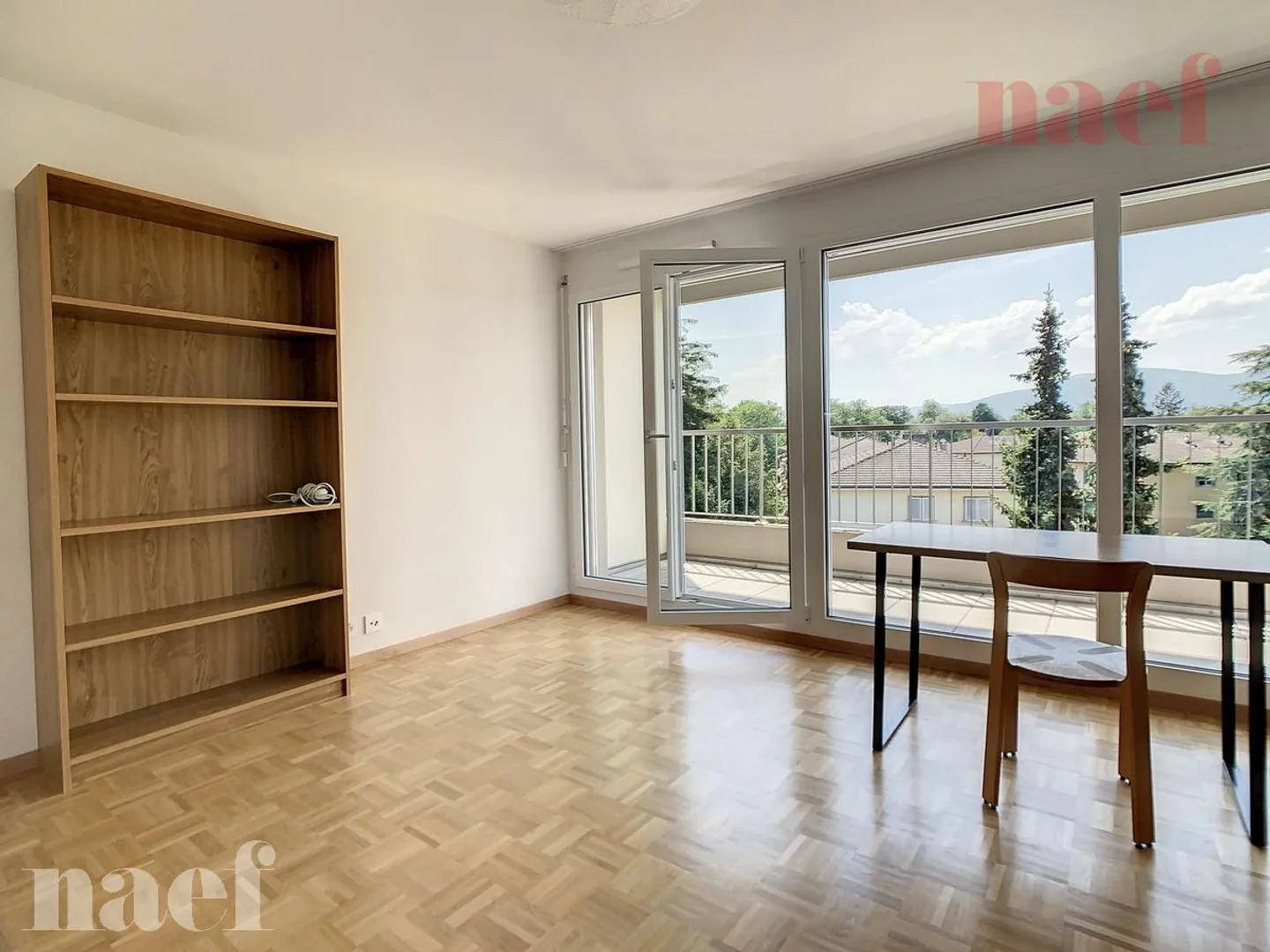 1-room apartment - Photo 2 of 10