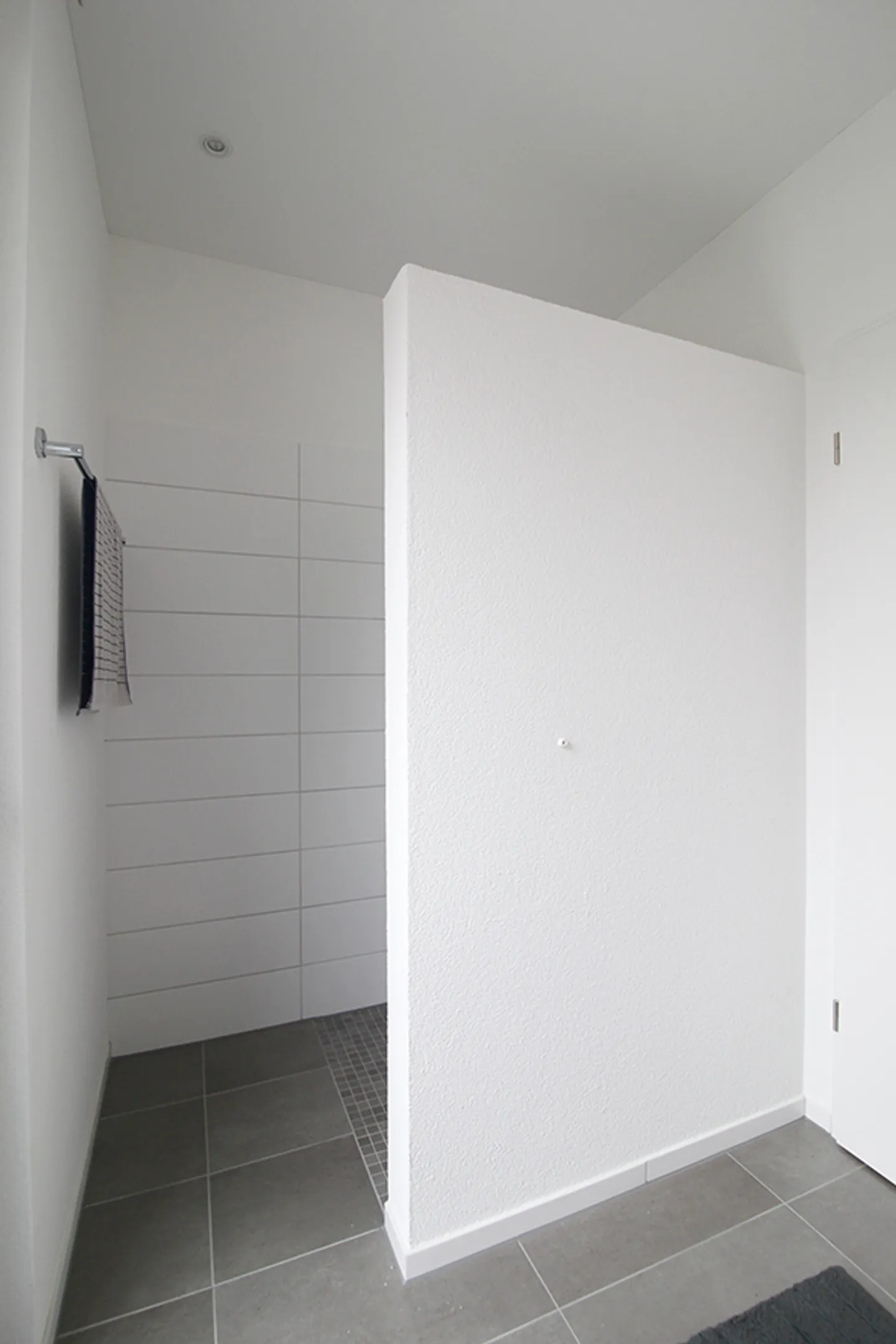 Appartement 2.5 pièces - Foto 4 von 7