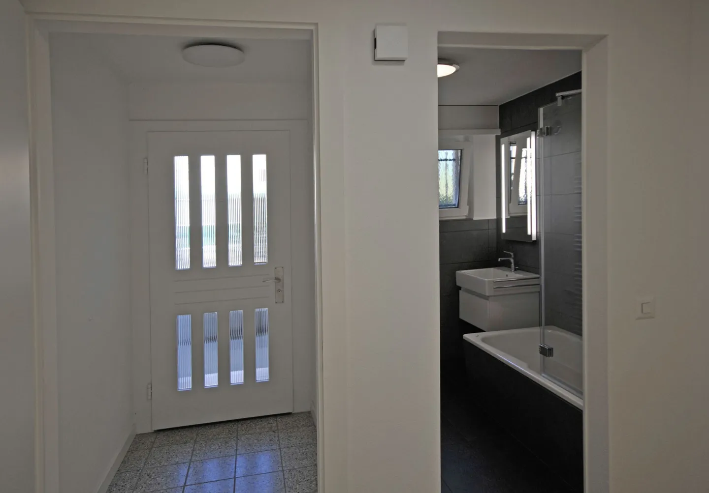 Charmante 2.5 Zimmerwohnung - Foto 2 von 7
