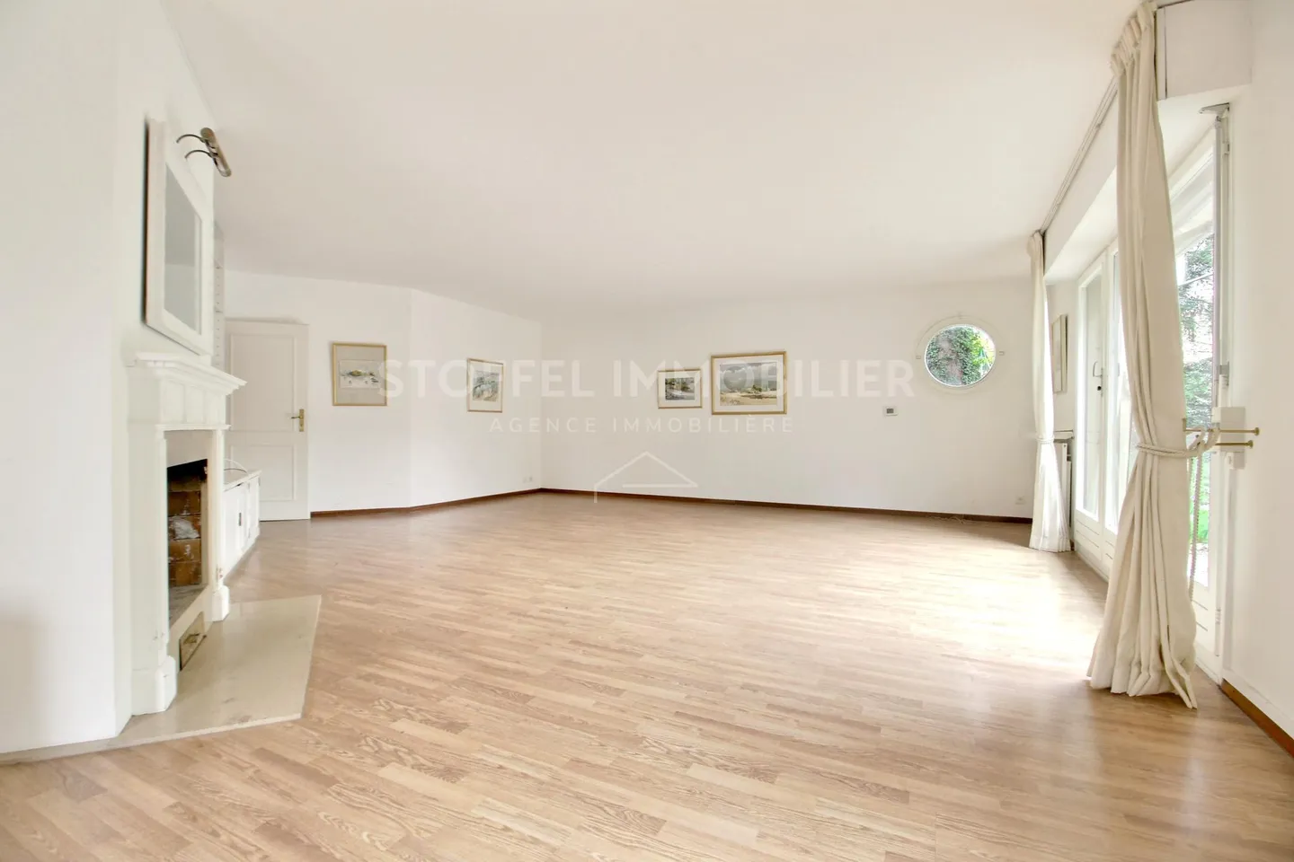 Appartement spacieux avec jardin - Photo 2 sur 12