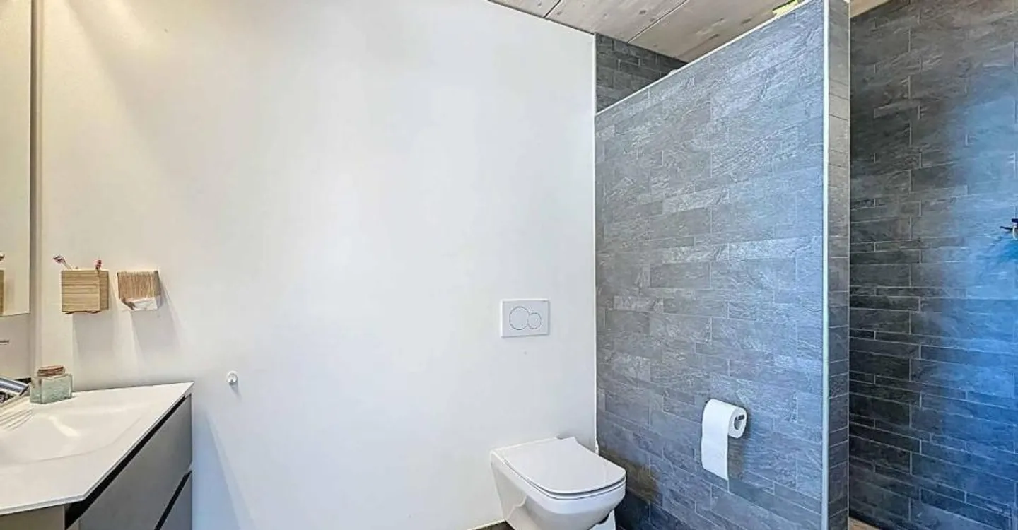 Beautiful 5.5-room crossing apartment! - Photo 9 of 9