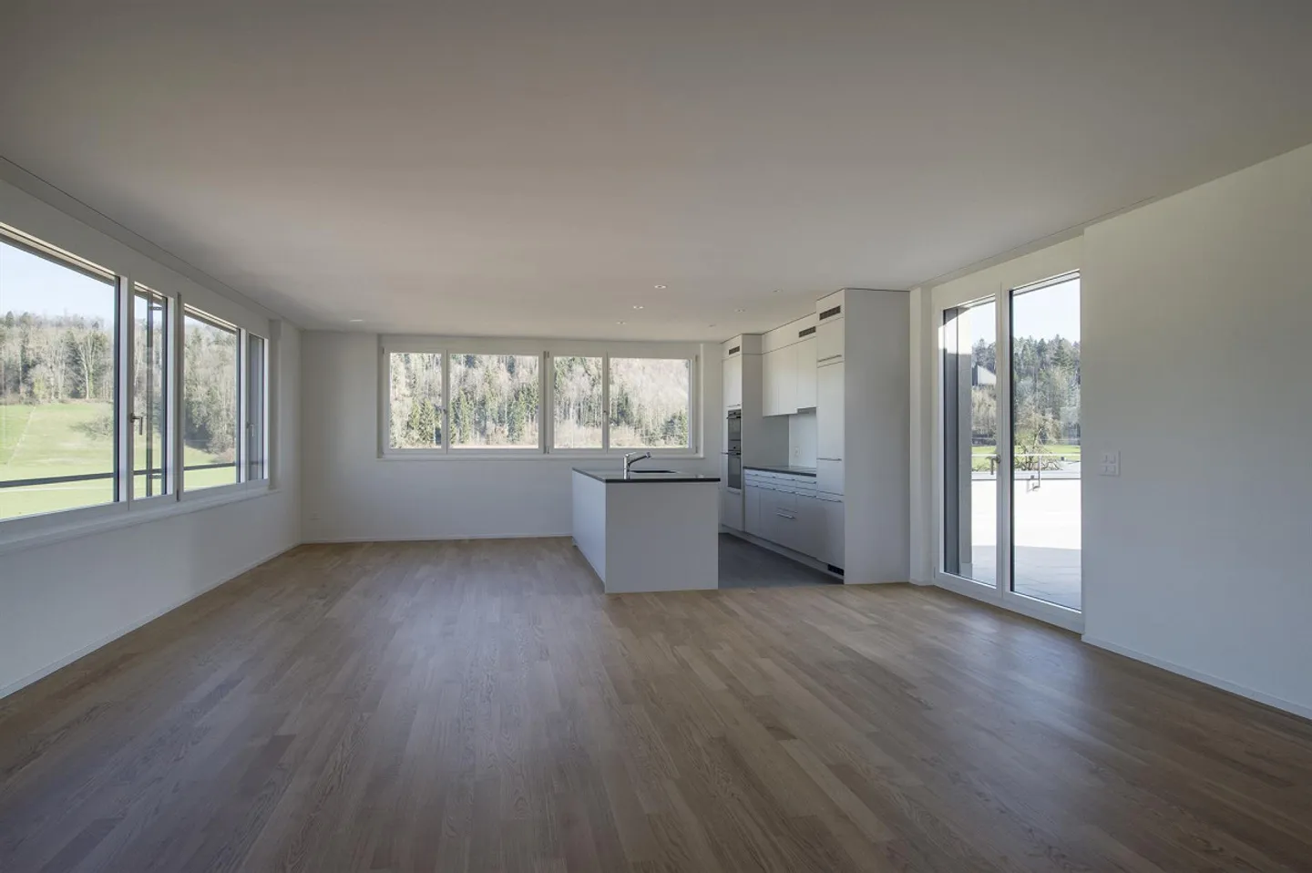 Grosszügige und moderne Attikawohnung mit ca. 173 m² - Foto 8 von 8