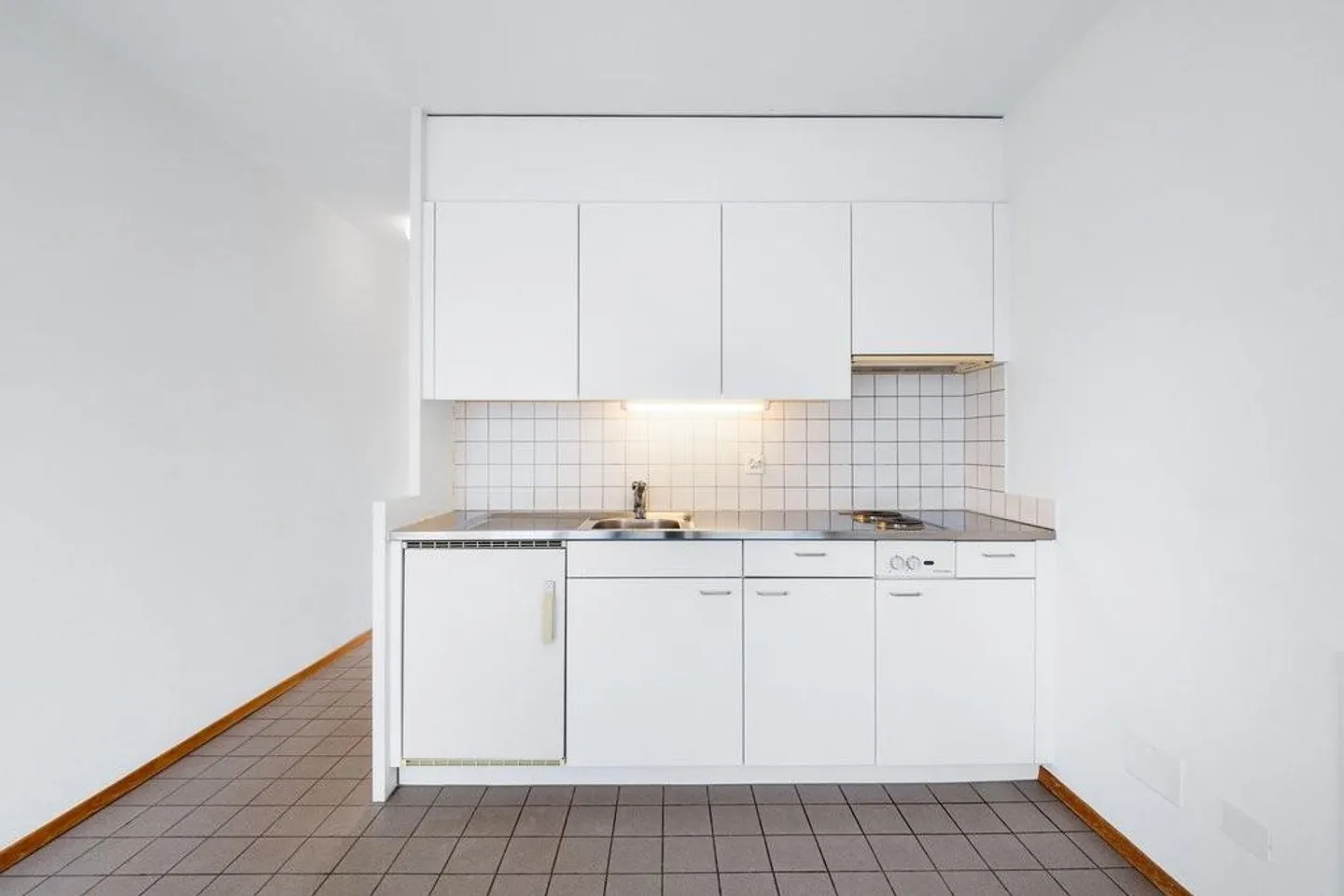 AFFITTO SENZA CAUZIONE - Appartamento per studenti in affitto a Dättwil AG - Foto 2 di 5