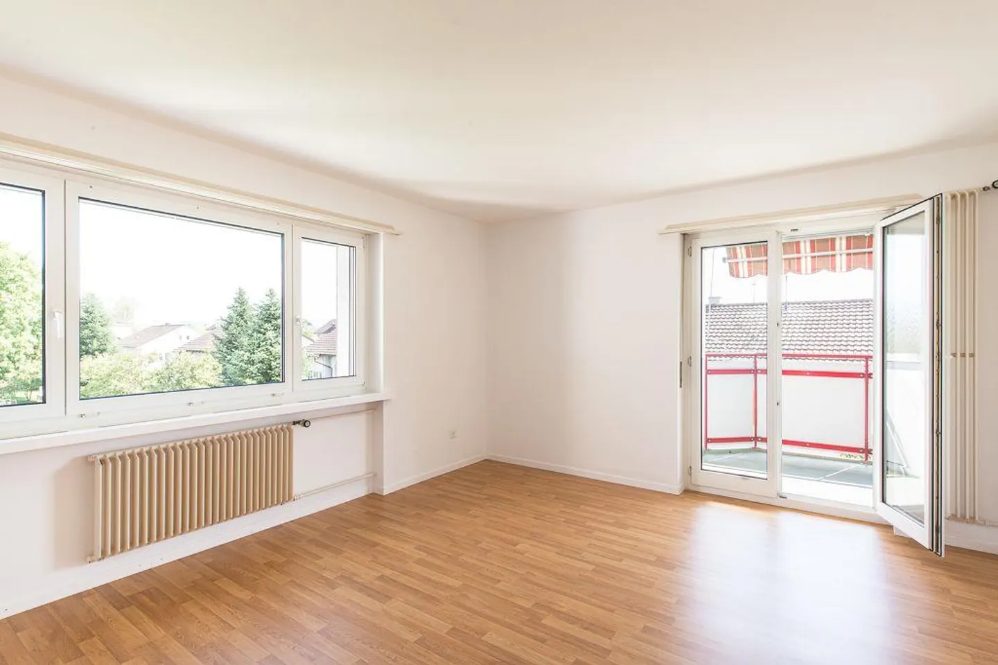Beautiful apartment with great views seeks new tenant - Photo 5 of 8