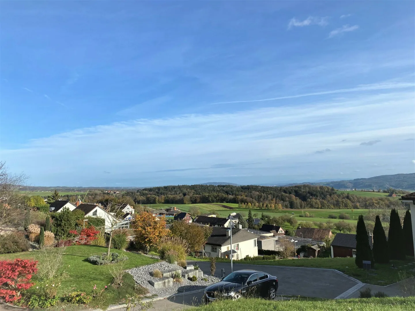 Exclusive plot with a wide view in a well-sunned hillside location - Photo 4 of 9