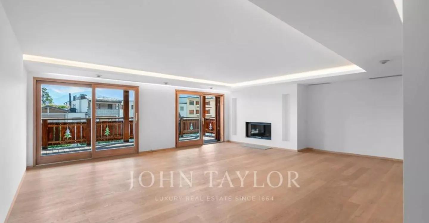 Appartamento in stile chalet a Montana - Foto 3 di 13