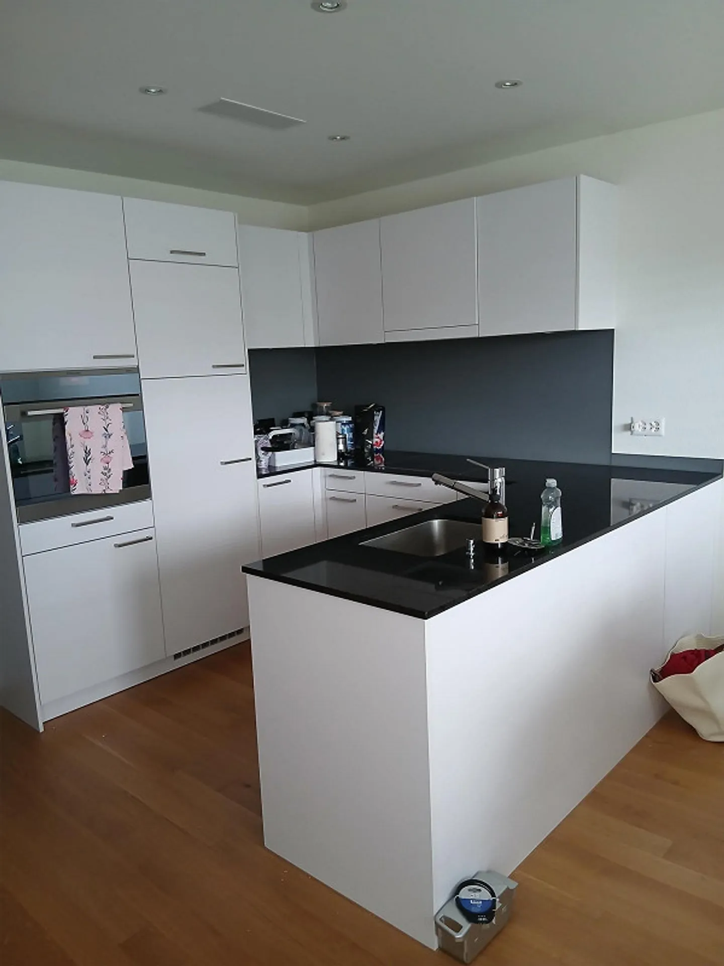 Modern home in idyllic location - 2.5 room apartment in Wald ZH - Photo 3 of 5