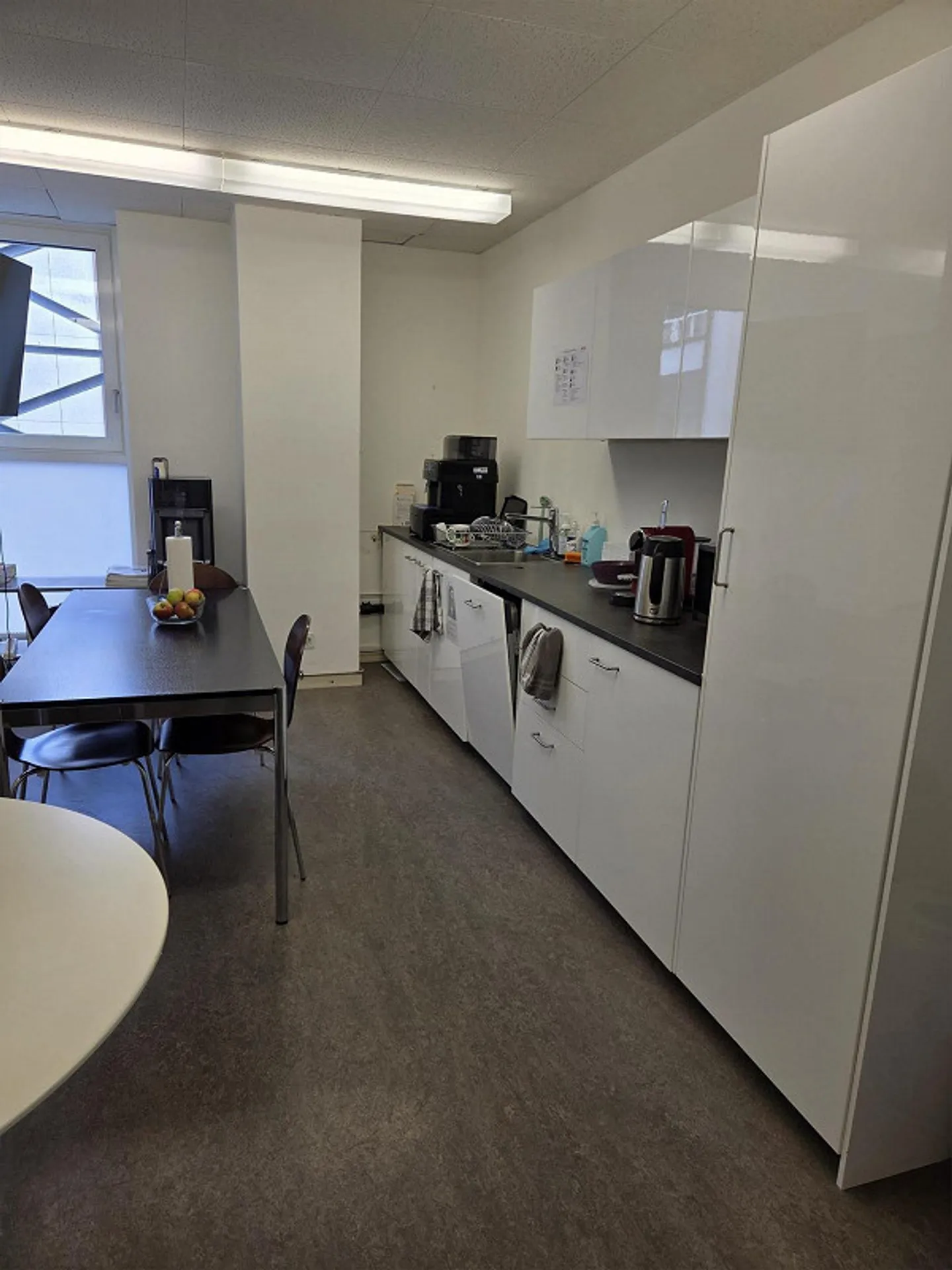 schöne helle Praxis oder Büroraum zwischen Bankverein und Aeschenplatz - Foto 4 von 4