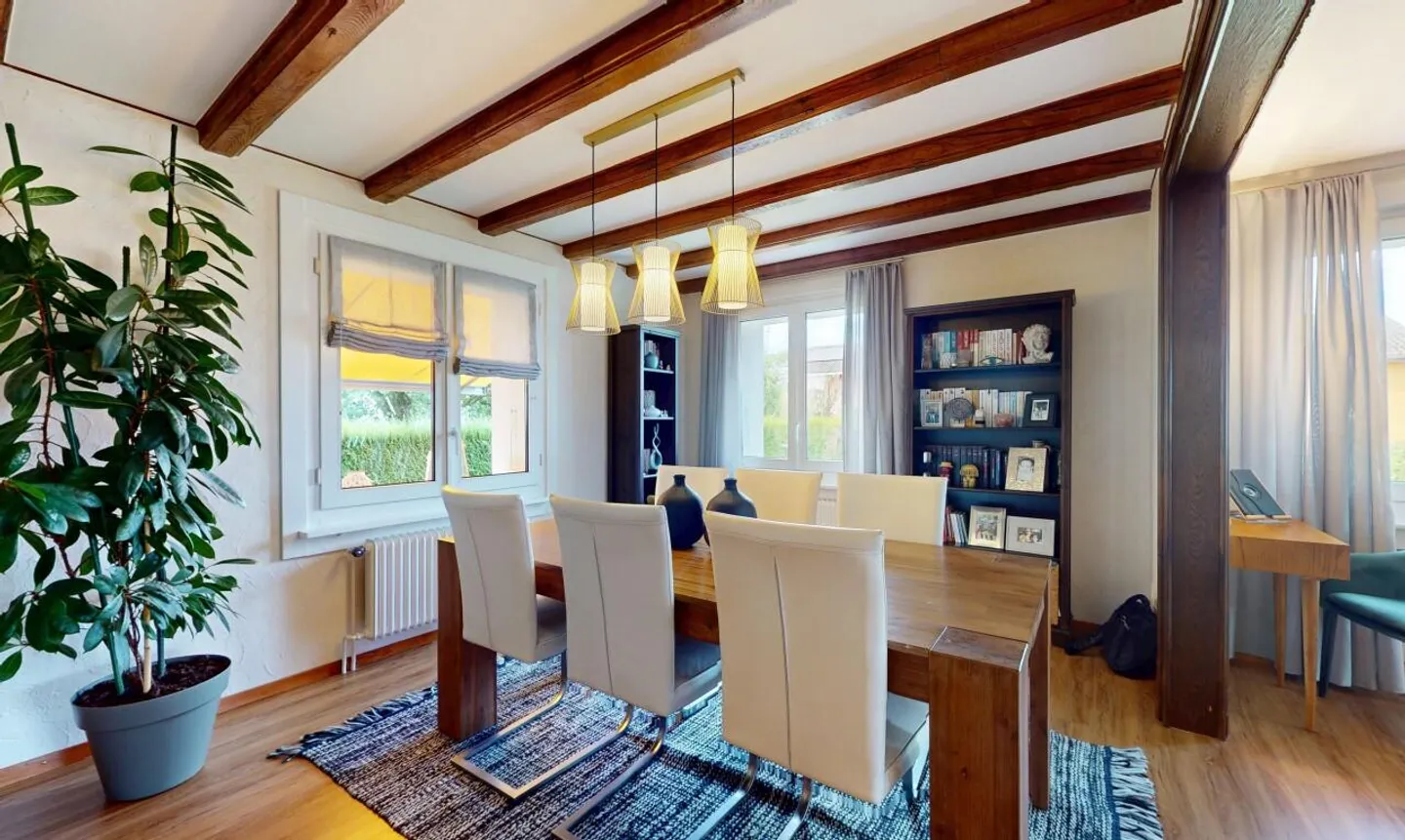 Magnificent individual villa in Estavayer-le-Lac with large grounds - Photo 2 of 11