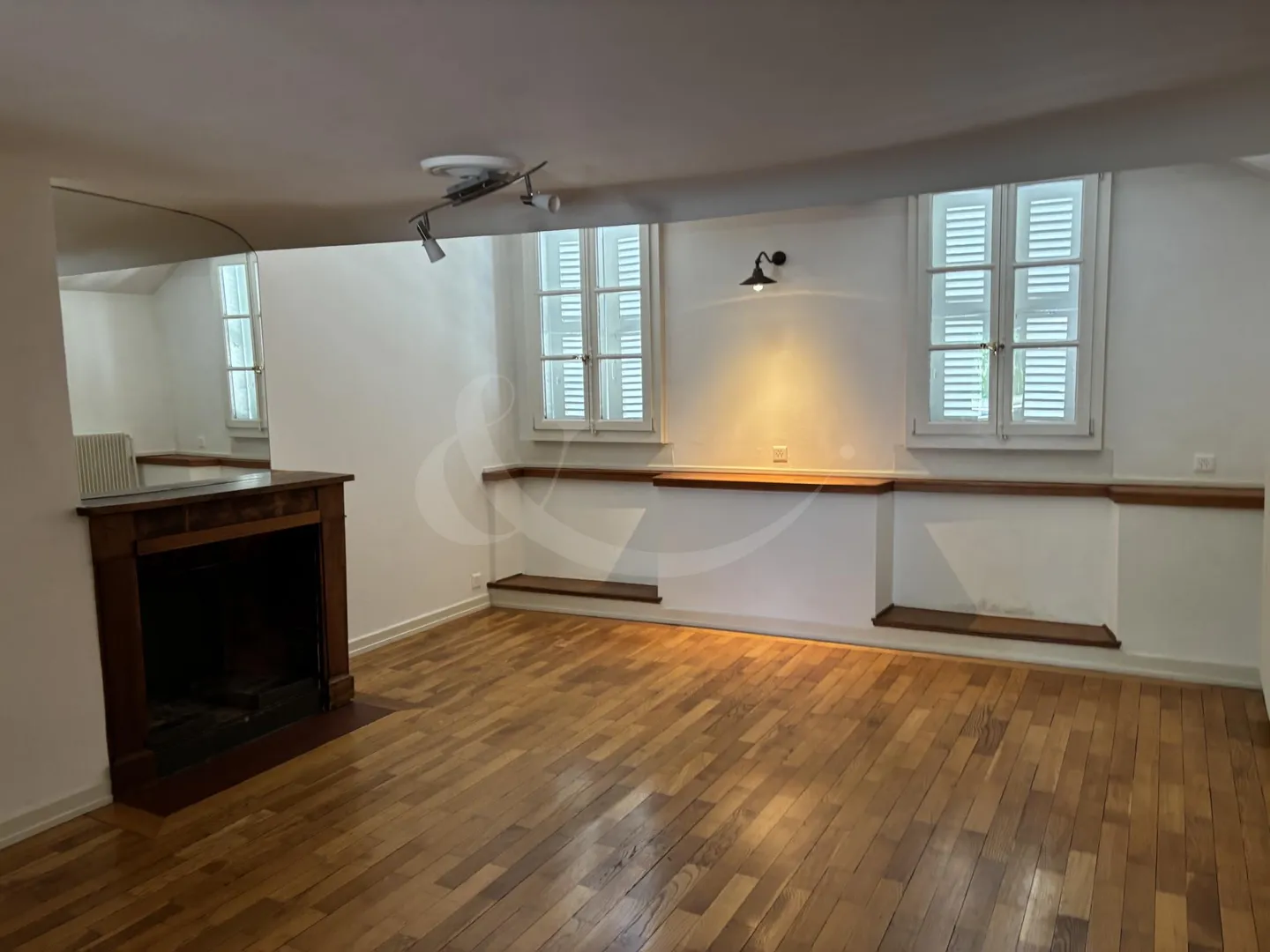 Apartment for rent - Photo 1 of 4
