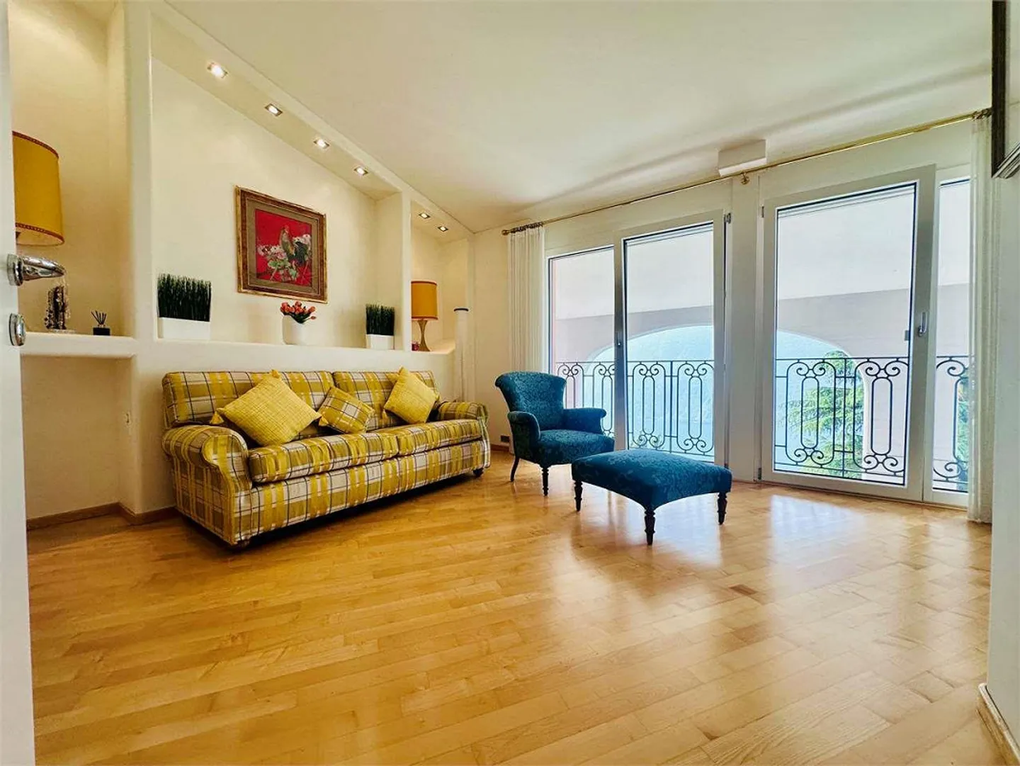 RUVIGLIANA - Duplex 4.5 with magnificent lake view - Photo 11 of 13