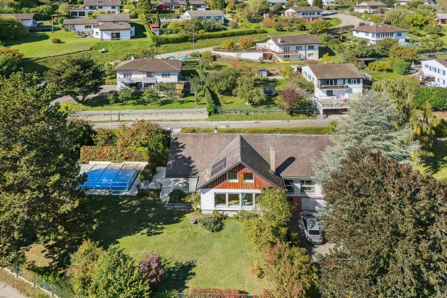 Villa spaziosa con piscina e vista libera - Foto 14 di 16