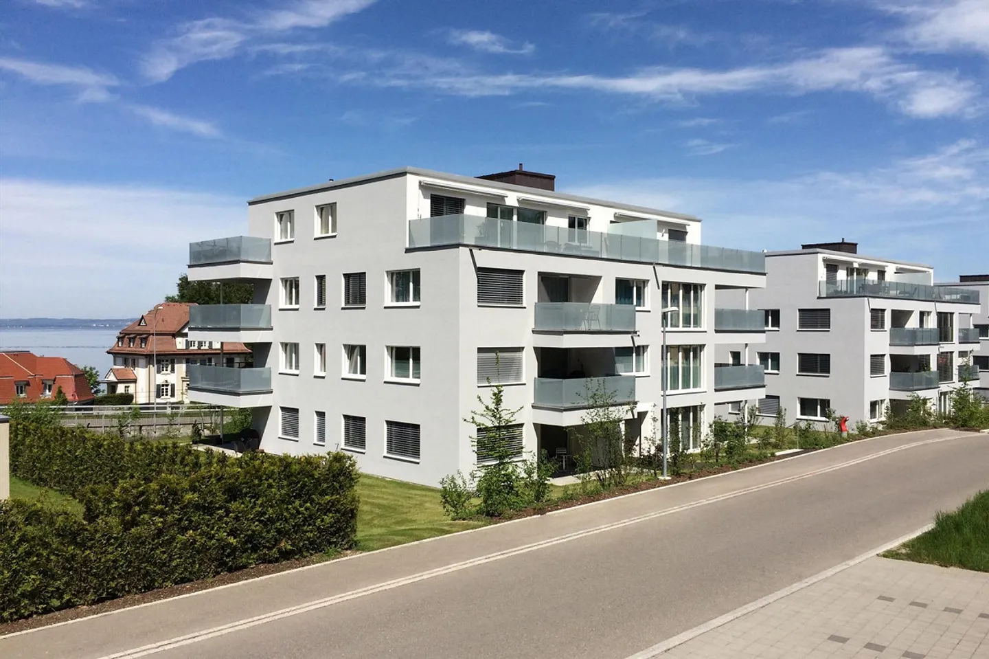 Wohnen mit fantastischer Seesicht! - Foto 1 von 9