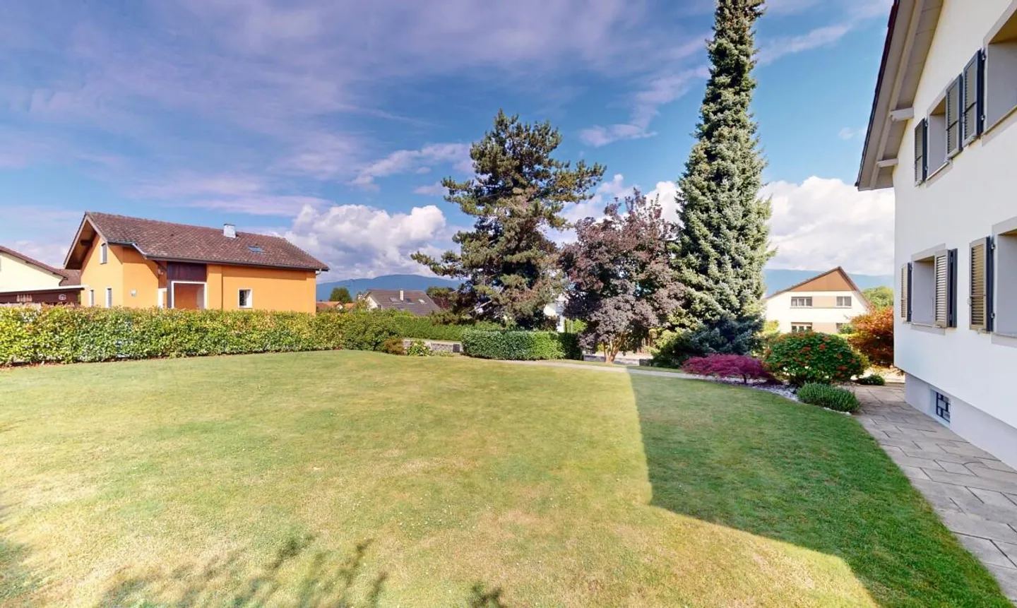 Magnificent individual villa in Estavayer-le-Lac with large grounds - Photo 5 of 11
